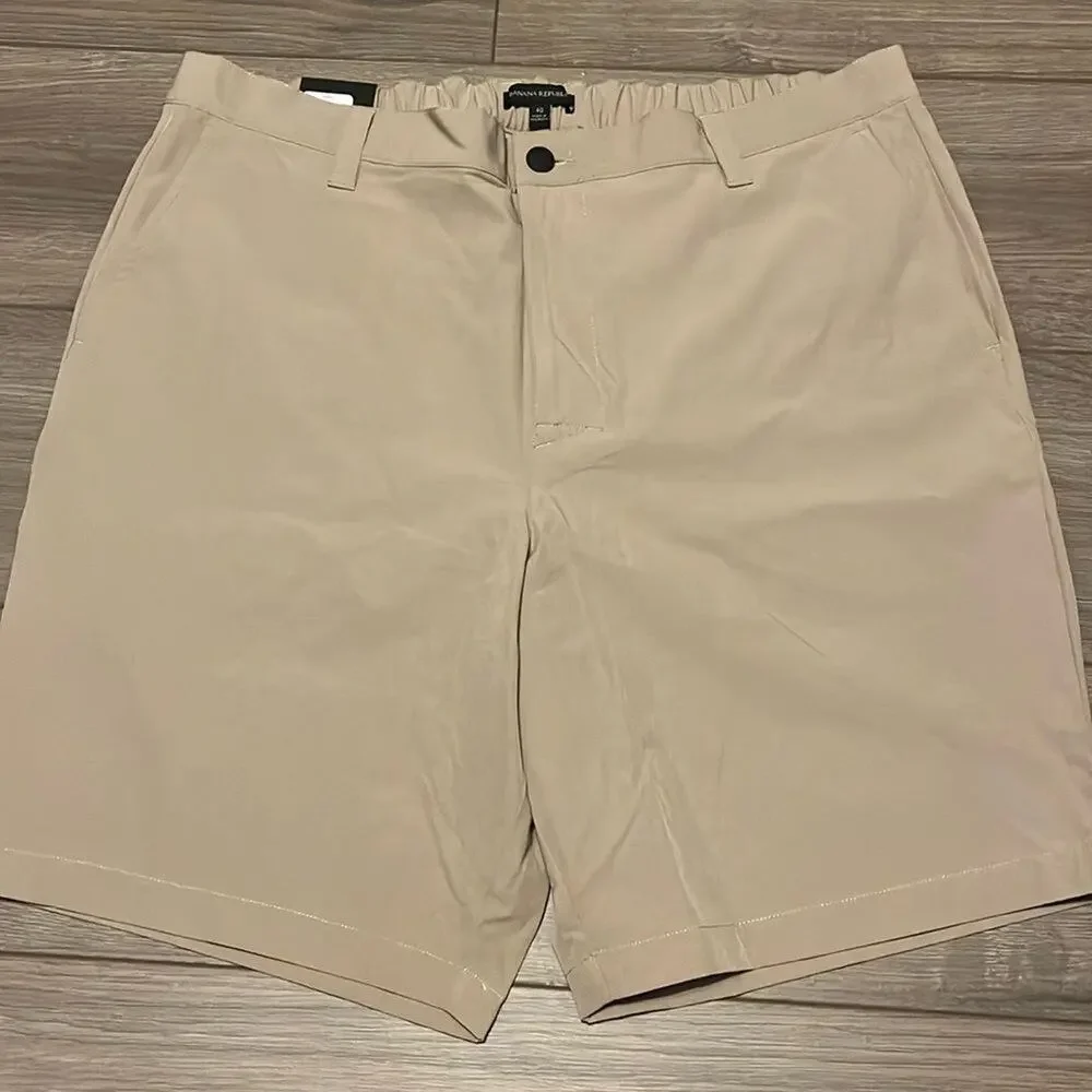 Banana Republic Men's Flat Front Shorts Stretch Comfort Waist Size 40 NWT